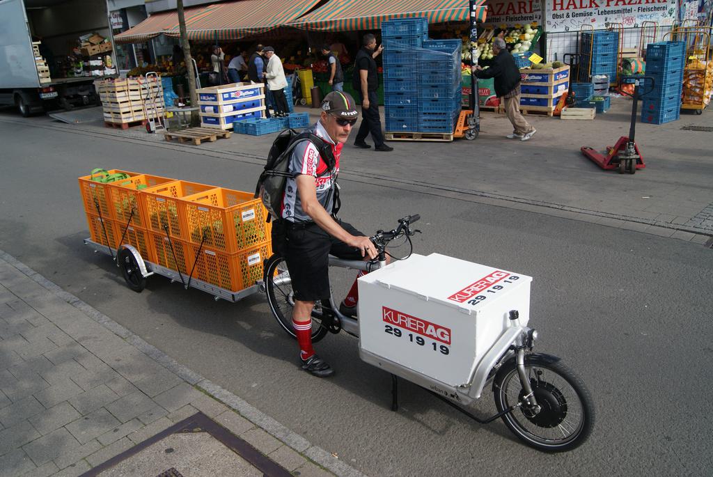 KurierAG carrying produce