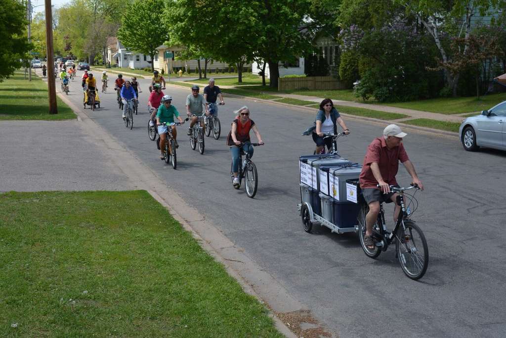 the Shop and Donate by Bike convoy