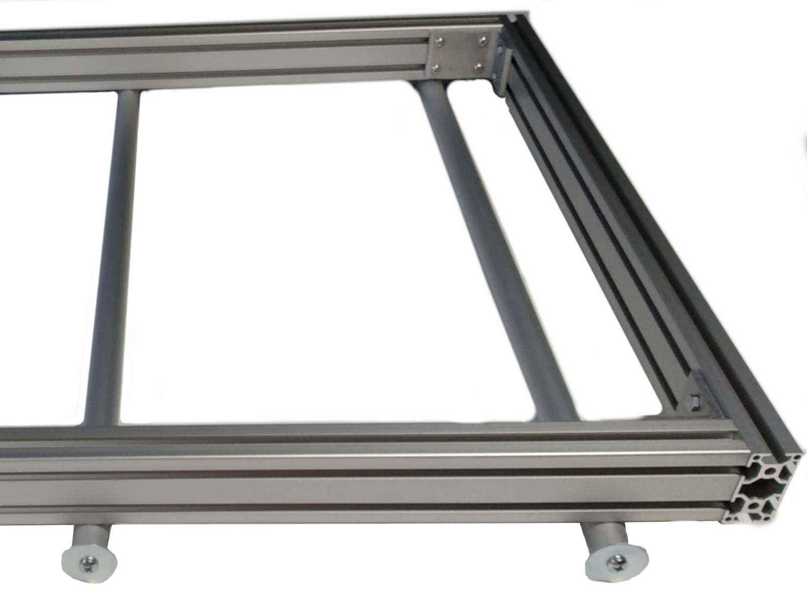extrusions in rear trailer frame