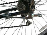 axle-mounted hitch on bike
